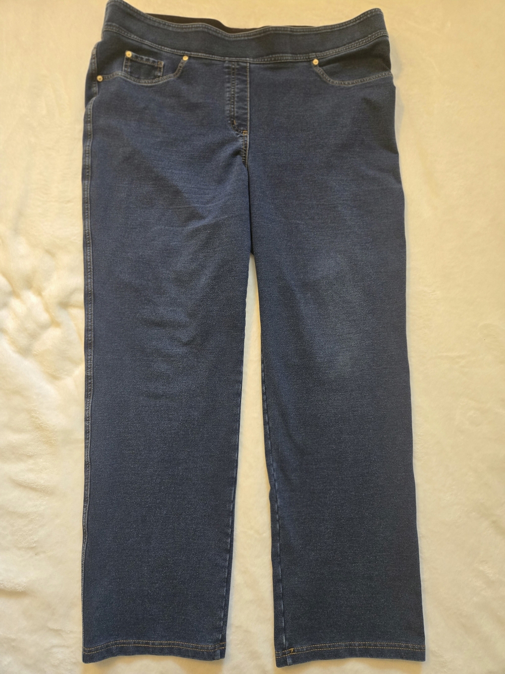 Women’s Dark Blue Pull-on Wide Leg Jeans